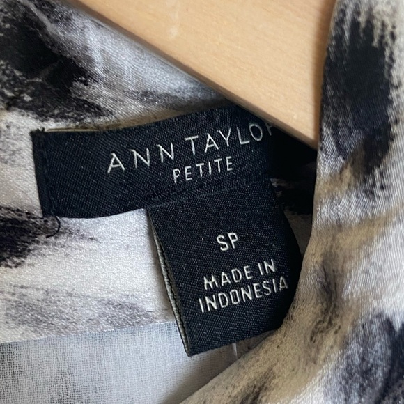 Ann Taylor Satin Leopard Animal Print Midi Dress Size SP Petite 3/4 Sleeves NWT - Picture 11 of 13